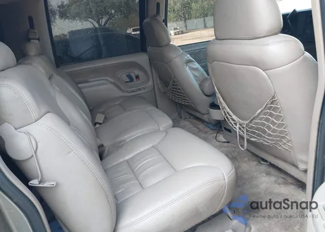 1999 Chevrolet Suburban 1500 Lt из США, поврежденный, VIN 3GNFK16R2XG224965